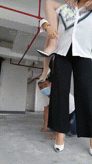 【暴力美学】母女双S-户外虐废物狗【双视角版】 bf33889_2