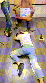 【沅芷大人】捆手狠虐-全体重踩胳膊高跟扎入肉里【完整版】 bf34069_1