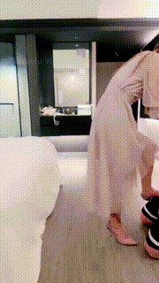 【梦涵】虐奶狗-高跟踩踏提档揪耳朵鞭打 bf31981