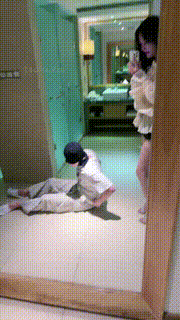 【琪琪大人】镜前羞辱-骑马全体重踩踏腿绞 bf33359