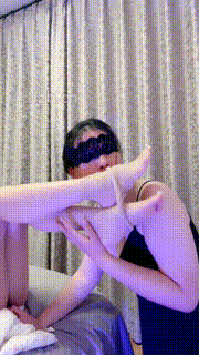 【妆主大大】小三母狗伺候主人就寝 bf34032