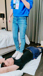 【萌宝儿】掐乳帆布鞋白棉袜踩踏深喉 bf34010封面图