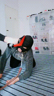 【bibi团】职业装短丝调下属坐脸窒息 bf33915