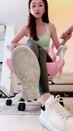 【一茶S】套路直播s瑜伽裤红绿灯420MB百度网盘