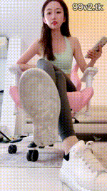 【一茶S】534_瑜伽裤恋臀榨精时长45min出了一天汗的瑜伽裤里肉丝瑜伽裤恋臀格干天天去健身就偷看女生的瑜伽裤翘臀傻逼东西就想被主