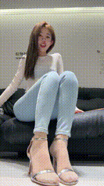 【一茶S】 红绿灯 女老师吃精教学场 狗鸡巴对着自己的嘴喷精 老师的牛仔裤短肉丝好看么 乖 听老师话吞下去