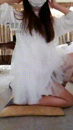 【一茶S】013 纱裙做脸极限窒息控制呼吸35分钟 纱裙坐脸，极限窒息，控制呼吸，仙女下凡裙下狗头 VTL9956