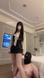 【六六】TJ：肉丝调教 闻臀坐脸 真空直接圣水 舔鞋底肉丝脚 丝袜包脸闻裆