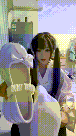 【六六】早泄狗专场训练 十分钟榨三次 三秒五秒十秒 中间诱惑不能撸 只能靠这么点时间射精 脏鞋底 长筒白棉袜 裸足榨 面完裸足脸同框