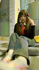 【六六】耐克马卡龙运动鞋做爱 假鸡模拟跟鞋子老婆做爱 刚脱下来的臭运动鞋最好闻了 闻臭鞋子插入冒热气的运动鞋里面内射爽死了