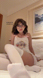 【一茶S】 红绿灯 妹妹大人的无限憋精 妹妹房间的憋精游戏 哥哥小声点爸妈就在隔壁哦 忍住哦敢射出来我就告诉爸妈