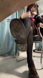 【六六】流精剧情女同学 偷窥女同学被发现 被女同学调教玩弄 嘲笑是个鸡巴短小的无能废物 被嫌弃鸡巴太小 有早泄的嫌疑 惩罚鸡巴上绑皮筋诱惑撸鸡 控制命令只能痛苦的流精 不配射精 最后在女同学的厚黑脚内 没有任何快感的流出来