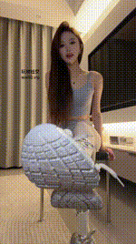 【车模尹】口水专场暴击 蜜桃臀榨诱惑 把主人的白袜套在你的狗鸡巴上