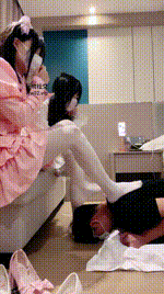 【砂糖不甜】TJ：双萝莉主 调教媚脚男 坐脸 踢裆 脚深喉 耳光 视角1