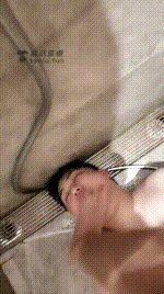 【白桃S】独家超清浴室吃脚舔脚撸射-白桃