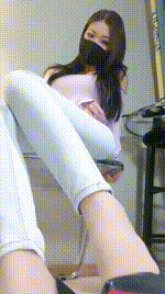 【白桃S】红绿灯 深足弓裤里丝挑鞋 首发双足弓夹鸡巴强奸贱狗 2025-05-06