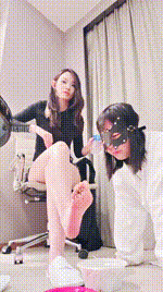 【倪小主】母狗脚下喂食场JS260119-51