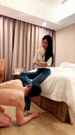 【信子】牛仔裤女神-踩踏人形桥【双视角版】bf60611_1