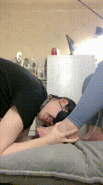 【小羊】母狗恋足狂舔 JS260123-4