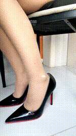 【莹莹】肉丝高跟偷窥视角260115-35