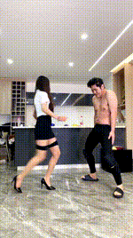 【麋鹿银儿】出血版踢裆_高跟跳踩强制_深喉窒息专场【完整版】bf60671_2