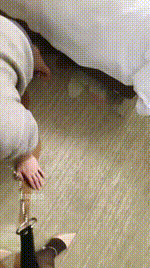 【初恋大大】黑丝恋足踩踏圣水JS260129-16