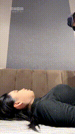 【暴暴】白袜脚踩母狗【双视角版】bf60883_2