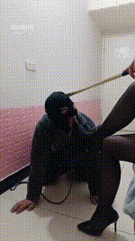 【新乡不遇】藤条抽-强迫舔高跟黑丝JS260131-39