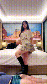 【想想】长靴美腿踩废物狗JS260128-30