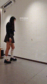 【萝莉收割机】学生妹踩踏小虫子JS260128-46