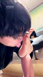 【妮蔻】玩虐狗舌-坐脸-踩踏深喉 JS260204-17