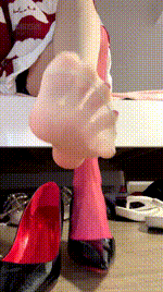 【小璃】红丝肉丝白袜裸足260126-32_1