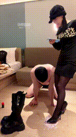 【狠心小妈】全体重踩踏脚喂食骑马 bf60966