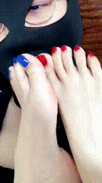 【可可美脚女王】近距离玉足品尝  JS260213-17