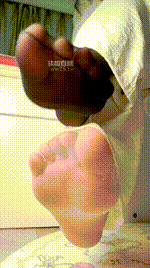 【乔乔在这里】社死游戏260220-10封面图