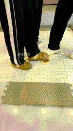 【CN足彩馆】学生主踩踏踢踹老师狗 bf61120封面图