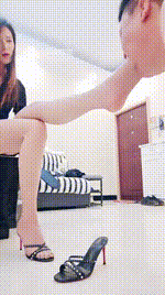 【妍初】高跟挑逗-掐乳虐打 bf61170封面图