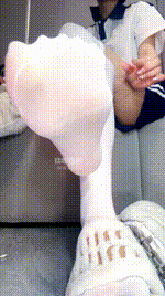 【琪琪sama】棉拖白丝裸足260215-7_1封面图