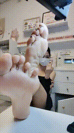 【苏大大】裸足羞辱260226-28封面图