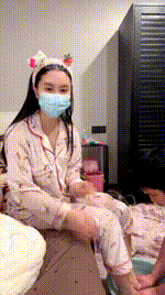 【崽妈妈】邻家妹妹居家玩哥哥JS260308-17封面图