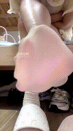 【婉婉】脏鞋白袜裸足260322-15封面图
