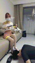 【女生脚汗清洁大师】大师被主人暴打JS260417-45封面图